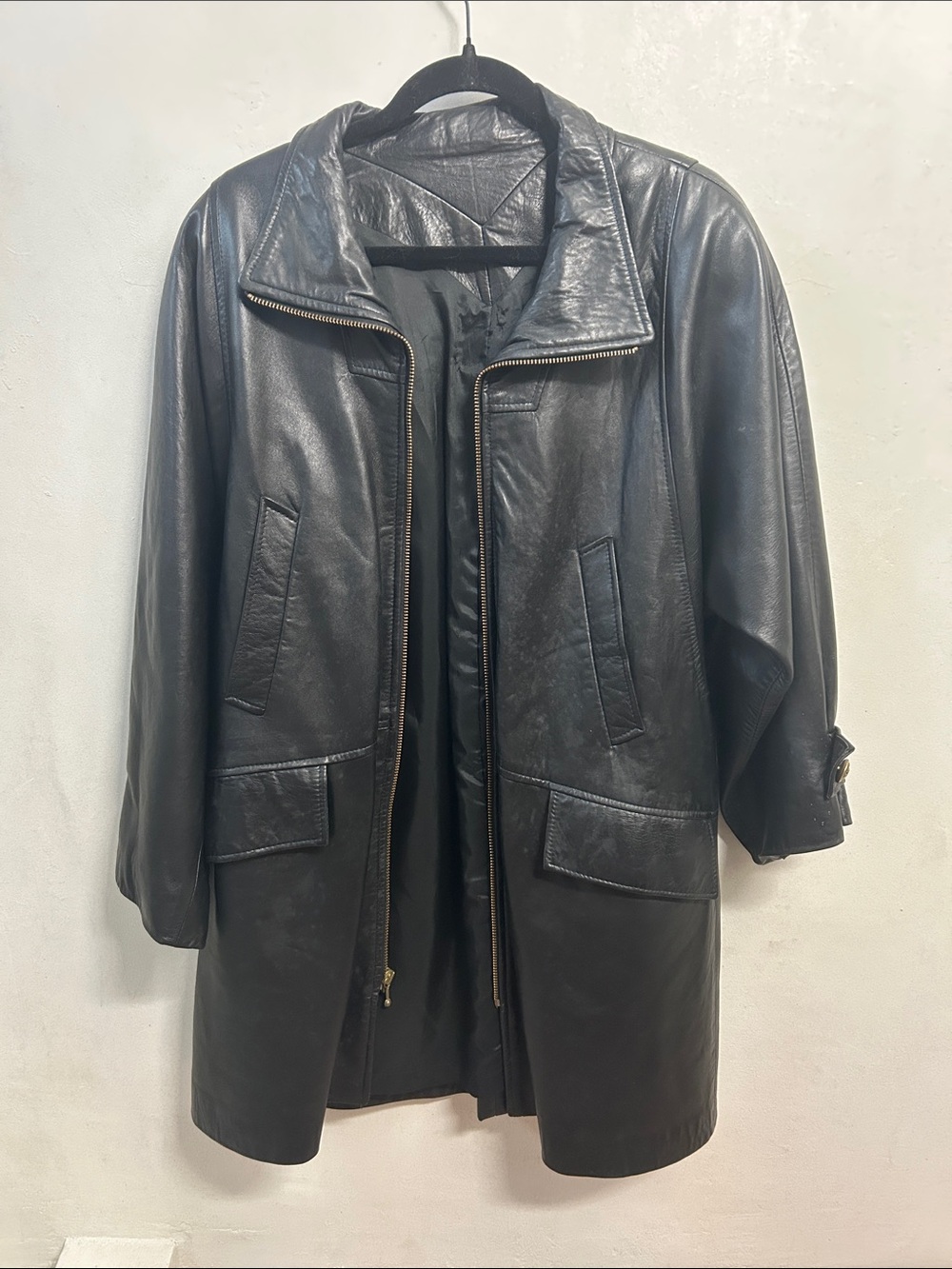 Unique vintage Black Leather Timeless Zip Front jacket